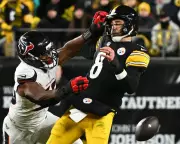 Texans End Steelers' Playoff Run 30-6 in Potential Finale for Aaron Rodgers