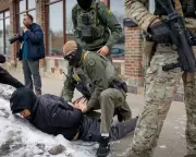 US Politics Update: ICE Deployment, Powell Probe, and Iran Tensions