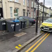 Woman Stabbed Multiple Times in South Croydon, Police Hunt Suspect