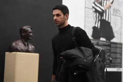 Arsenal, Liverpool, and Man United Eye Ajax Teen Sensation Sean Steur