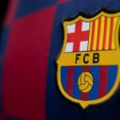 Barcelona Star Araujo Champions Alvarez Transfer Amid Arsenal Interest