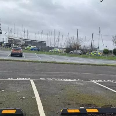 Body Discovered on River Thames Shoreline in Grays, Essex Police Launch Investigation