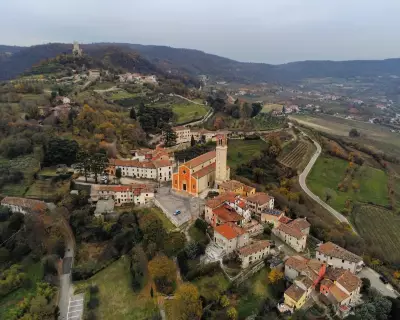 Italian Town Hires 'Odour Evaluators' to Sniff Out Pollution Sources