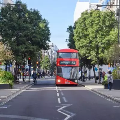 Oxford Street Closed After Accident: 17 Bus Routes Diverted