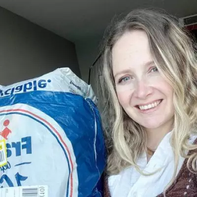 Savvy Traveler Ships Clothes for £2.59 to Dodge Ryanair's £30 Baggage Fee