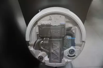 Spanish Engineer Develops Smart Vacuums Controlled Remotely