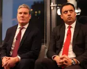 Anas Sarwar's Calculated Gamble: Breaking with Starmer as Scottish Election Nears