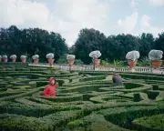 Archipelago: Yolanda del Amo's Photographic Exploration of Intimacy and Isolation