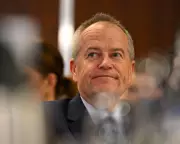 Bill Shorten Probes Forces Behind Steve Bannon's Claim of 2019 Election Interference