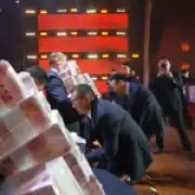 Chinese Boss Gives Staff £19 Million Cash Bonus in Viral Employee Reward Event