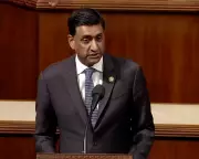 Congressmen Identify Six Wealthy Figures in Epstein Files Investigation