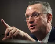 Democrats Nominate Alex Pretti as Veterans Affairs Secretary Amid Controversy