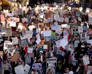 Democrats Urged to Revive Historic State Resolutions to Counter Trump's ICE Crackdown