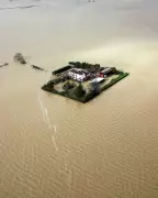 Europe's Flood Crisis Intensifies Amid Climate Policy Rollbacks