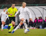 Everton Target Zara Kramzar on Deadline Day Amid WSL Transfer Activity