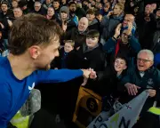 Everton's Away Form Shines as Moyes Seeks Home Comforts at New Stadium