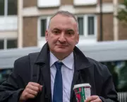 Exclusive: Top Civil Servant Chris Wormald Negotiates No 10 Exit Amid Starmer Shakeup