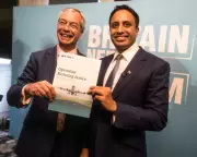 Farage Dominates Reform UK Event as Yusuf Delivers Hardline Immigration Tirade
