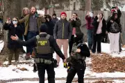ICE Crackdown Transforms Minnesota Suburbs into Conflict Zones