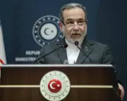 Iran's Top Diplomat Signals Readiness for Nuclear Talks Amid US Military Buildup