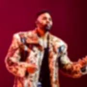 Jason Derulo's London Show: Nostalgic Hits Shine Amidst Chaotic Stage Production