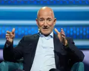 Jeff Bezos' Washington Post Crisis: A Legacy in Peril