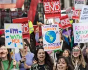 Keir Starmer Demands Tech Giants Combat Online Violence Against Women