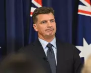 Liberal MPs Warn Angus Taylor Against Trump-Style Immigration Policies