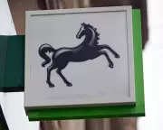 Lloyds Banking Group Staff Data Used in Pay Negotiations, Reports Reveal