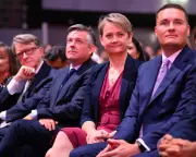 Mandelson's Vetting of Streeting Sparks Debate on Labour's Moral Standards