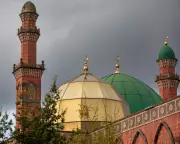 Mosques Face Barriers to Security Funding Despite Rising Hate Crimes