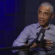 Obama Confirms Aliens Are Real, Debunks Area 51 Conspiracy