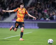 Paris FC's Long-Term Vision Derailed by Relegation Fears, New Manager Hired