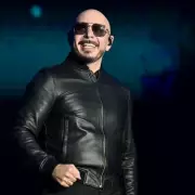 Pitbull Aims for Guinness World Record with Bald Cap Gathering in London