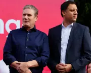 Scottish Labour Leader Anas Sarwar to Demand Keir Starmer's Resignation