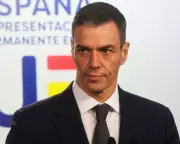 Spanish PM Sánchez Defends Migrant Regularisation Plan