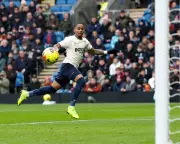 Summerville and Castellanos Fire West Ham to Vital Victory Over Struggling Burnley