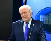 Trump Imposes 15% Tariff on All US Imports After Court Overturns Original 10% Levy