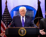 Trump's Frustration Grows as Kushner, Witkoff Advise on Potential Iran Strikes