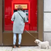 UK Banks Offer Up to £250 Cash Incentives for Switching Accounts