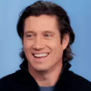 Vernon Kay Reveals Hollywood Interview Woes and Backs Alex Jones for Strictly