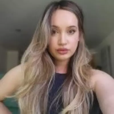 Endometriosis Causes Constant Agony and Double Incontinence for UK Woman