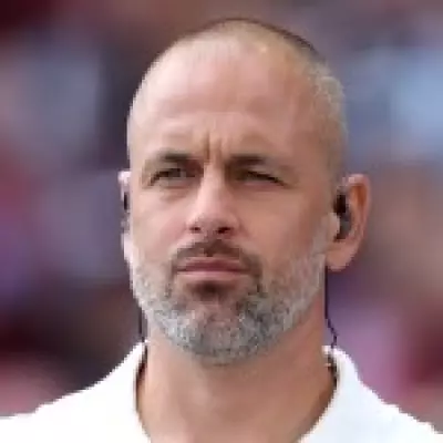 Joe Cole Urges Chelsea to Sign Tottenham's Micky van de Ven for £43m