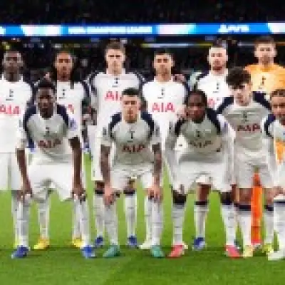 Manchester United Join Race for Tottenham's Romero with £52m Release Clause