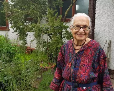 Mehr Fardoonji: Organic Farming Pioneer and Yoga Teacher Dies at 95