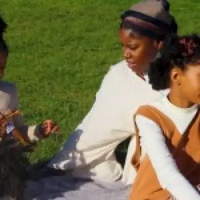 Mother Creates Support Network After Racist Hair Comments at Kids' Group