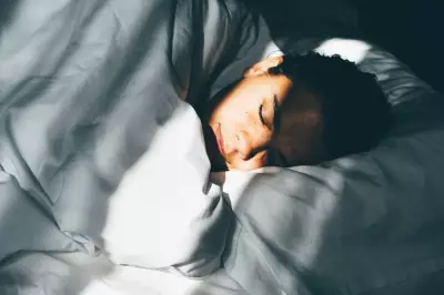 The Healing Power of Early Bedtimes: A Prescription for Modern Anxiety