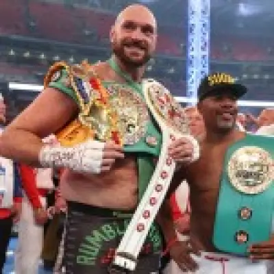 Tyson Fury Defends Trainer SugarHill Steward After Father's 'Gym Sweeper' Jibe