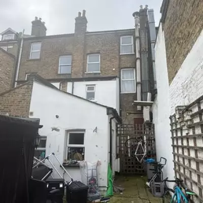 Unconventional South London Maisonette Hits Auction at £425K with Unique Layout
