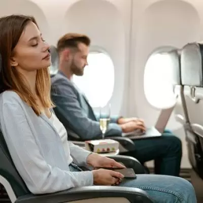 Woman's Flirty Note to Flight Attendant Leads to Engagement Success